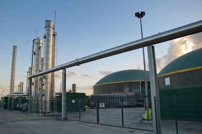 Biogasanlagen können erneuerbares Kohlendioxid für die Herstellung von PtL-Kraftstoffen liefern. Quelle: Bertold Werkmann – adobe.stock.com